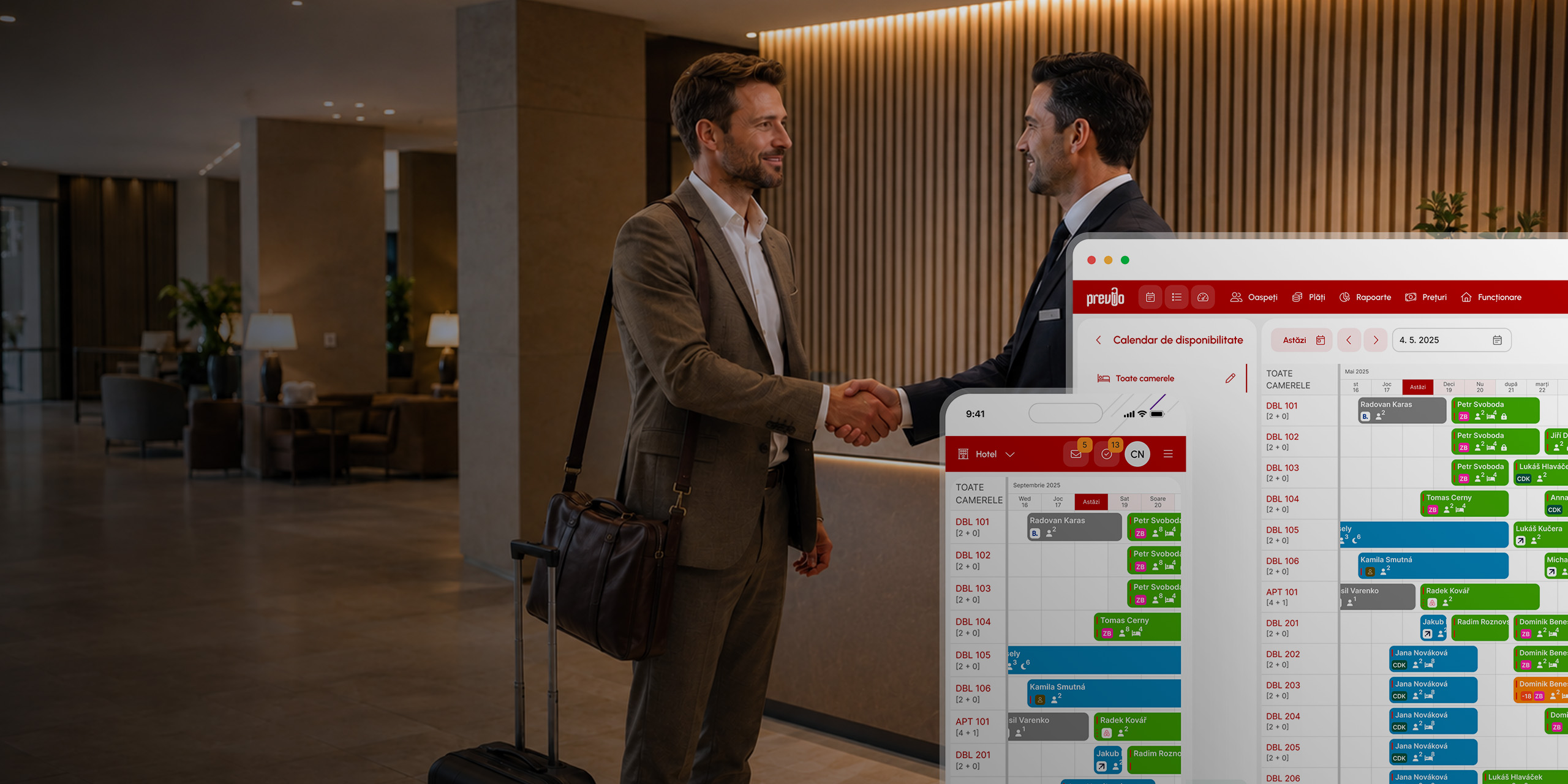 Manager de hotel verificând calendarul de disponibilitate în software-ul hotelier Previo